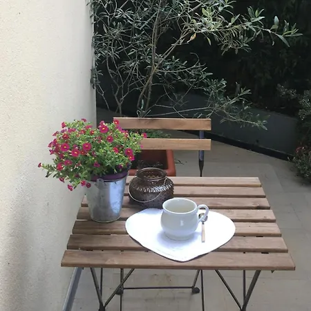 Cozy House With Private Garden - Terrazza Fiorita 卡莫利
