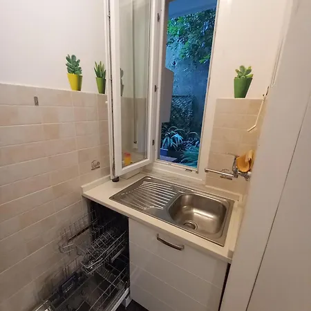 Cozy House With Private Garden - Terrazza Fiorita * 卡莫利
