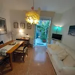 Cozy House With Private Garden - Terrazza Fiorita