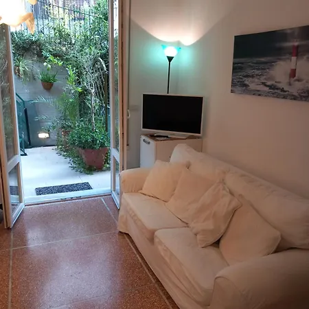 公寓 Cozy House With Private Garden - Terrazza Fiorita